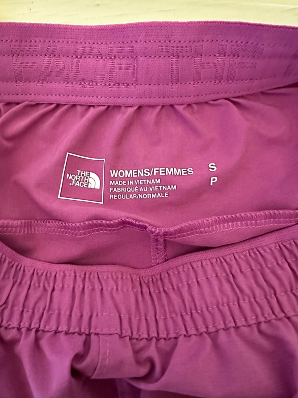 Bright pink North Face Wander shorts - Picture 4 of 5